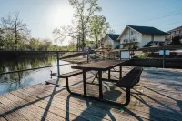 Boho Condo with Pool & Fitness Center—Next to Branson Landing—Pet Friendly!