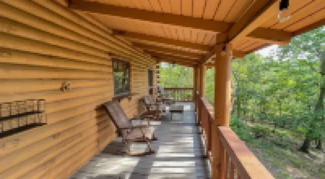 Spend Memorial Day at Happy’s Hideaway- Fiber Wifi and Hottub - Callaway Gardens