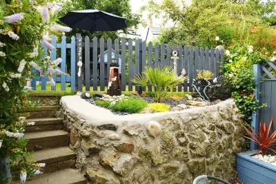 Beachfront Sea View Cottage Hotels near Rhos Fynach Mini Golf