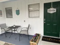 Comfortable home in the heart of Conroe, Texas and minutes away from Lake Conroe