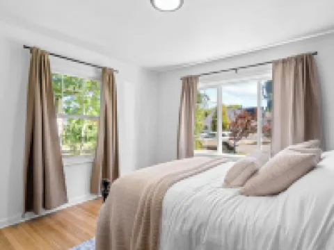 Minutes from oregon wine country and walking distance from George Fox University Hotels in Newberg