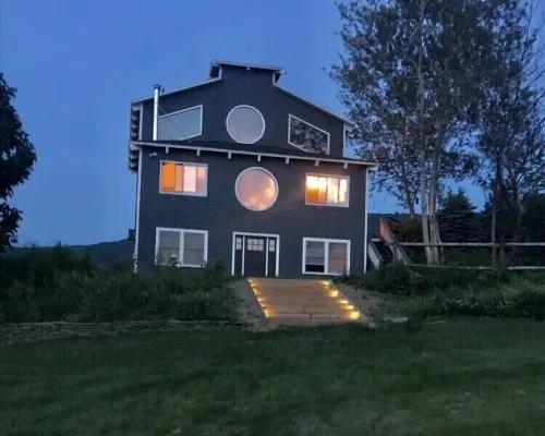 Modern Copake Falls Getaway Hotels in Copake
