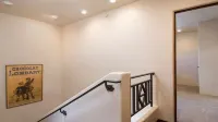 Luxury 3-bdr, 3-bath condo 3 blocks from Plaza downtown with underground parking - Jacuzzi