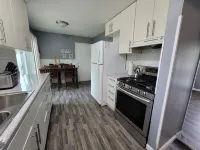Comfortable 4 Bedroom / 1.5 Bathroom Home - Wifi