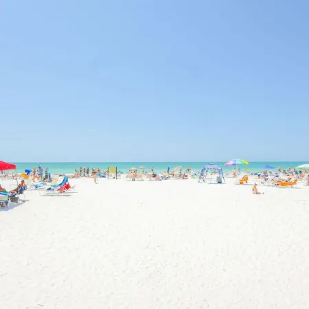 Beachfront Luxury Renovated Condo Directly On the Gulf