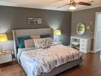 South Austin Charmer with Backyard Oasis - Private Pools