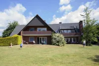 Renovated, family holiday apartment - centrally located (2) Hotels in Altes Amt Lemforde