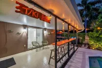 2,100sqf Villa  · KING Beds  · Heated Pool · Game Room · GYM · Beach 2miles