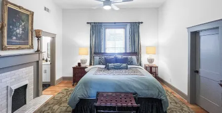 Luxury  getaway, Where the Vampire Diaries was filmed. Hollywood of the South!