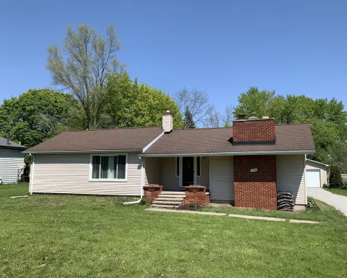 Comfy house - Centrally located Hotels in Rochester Hills