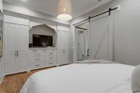 Luxury Loft in Downtown Columbia with Rooftop Terrace