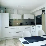 Modern apartment with prime, kitchen & WLAN
