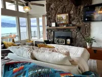 Entire Lake Front home on Beautiful Clearlake with Private Dock! See Pics!