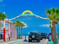 Best Value - Oceanfront Condo w/ Pool • Walk to Flagler Ave • Shops & Dining