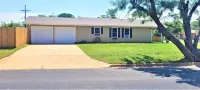 DOG FRIENDLY & REMODELED COZY COTTAGE