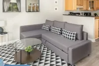 Ground Level UNC 2BR 2BA w/ Pool - Pet Friendly