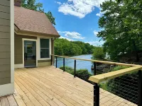 Newly renovated & furnished 3 bdrm, 2 bath lake home, dock, spectacular view - 4-stjärniga
