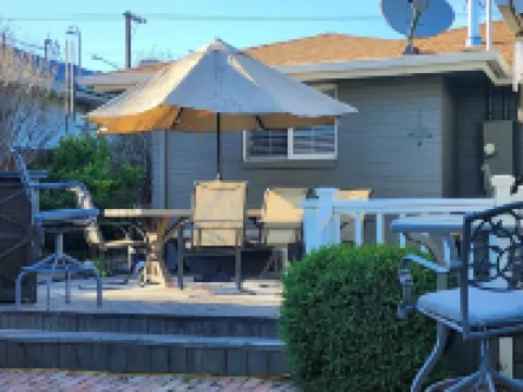 Cute private home in the heart of Yakima. Easy access to best city attractions..