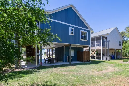 Fabulous place close to all that Oak Island has to offer!