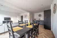 Ebenerdige, Moderne Ferienwohnung mit Viel Platz für die Ganze Familie Hotels in Thale