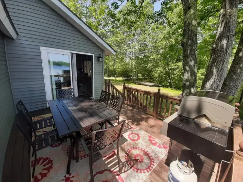 Sunrise Views Cabin with AC, Game Room & Bar