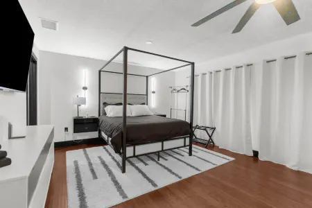 Adventure Coast Modern; 3/3 Pool w/ Firepit and Outdoor Dining Area