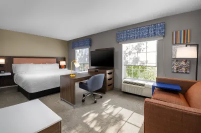 Hampton Inn & Suites State College at Williamsburg Square Hotels in Patton Township