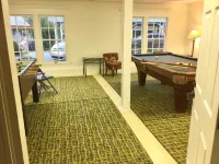 8 Bdrm🏆29ppl Hotub,Pool,Pond, 9miles Chatt