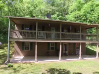The Hideaway at Buck Ridge. Pet friendly.