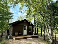 SandRiver Cabin -Relax on the mouth of the SandRiver with views of Lake Superior