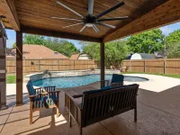 Keller Charm-Near Bear Creek Park & Stadiums,Pool Hotels in Keller