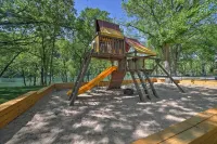 Woodsy Wonder - Pools, Hot tub, Gated & Golf, less than 10 min to everything