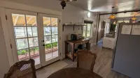 Jasper's Hideout: Historic home between Bryce Canyon and the Grand Staircase.