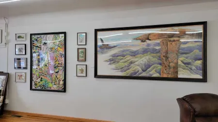 Modern Two Bedroom House Six Blocks from Main Street Sheridan King & Queen Beds Отели в г. Шеридан