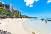 Oh-So-Close to Waikīkī Beach Condo  호텔