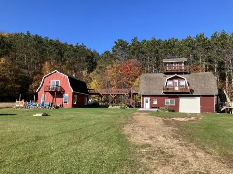 Welcome to ZenFrieda. Escape to the country and enjoy our sauna/cold tub area! Hotels in Dunn County