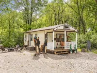 Tiny Cabin in the Woods - Firepit - just off I-70 - Pets Welcome! Hotels in Bond County