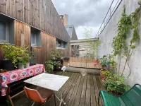 Superbe Loft à Pantin Hôtels à proximité de : Église Saint-Germain de Pantin