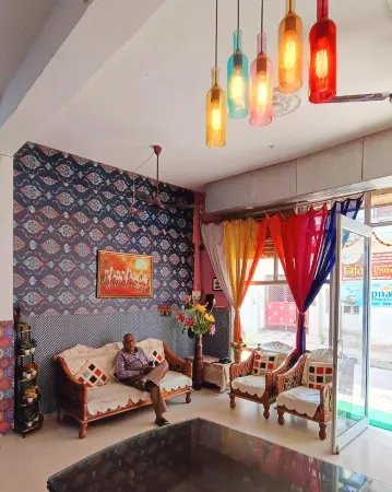 City Palace and Banquet Hall Отели в г. Чхатарпур