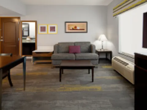 ハンプトン イン & スイーツ ベーカーズフィールド / ハイウェイ 58 カリフォルニア ベーカーズフィールドのホテル