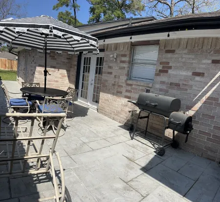 Very Nice and Comfy Airport Stay Отели рядом с достопримечательностью «Мерсер Ботаник Гарденс»