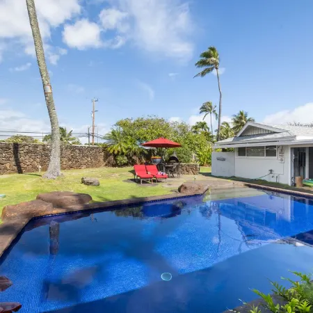 Perfect Kailua Vacation at Ka Hale Lai-House of Serenity-pool and spa.