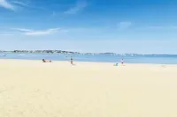 4BR 6BEDS WOLLASTON BEACH. NearBOSTON3