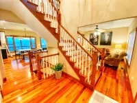 Sunset Ridge-Sleeps 16-Panoramic Lake Cumberland Views-3 Decks-Jamestown Marina