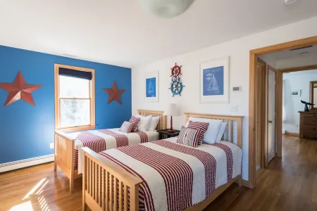 Solitude near the beach, High speed wifi