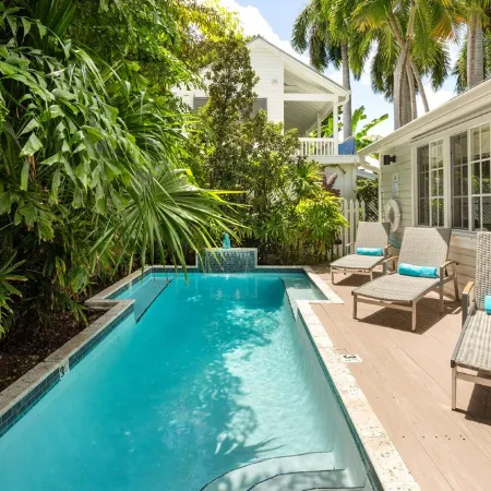 Casa De Cuba A Beach House - Cuban Flair Steps From Duval