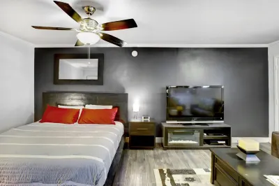 Newly Renovated Casita in Mesa, King-Sized Bed and Lightening Fast WiFi Hotels in der Nähe von Mesa Convention Center