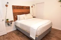Surfside 3Br Beach BungalowOcean&Bay Views,StepsfromtheOcean! Snow Birds Welcom