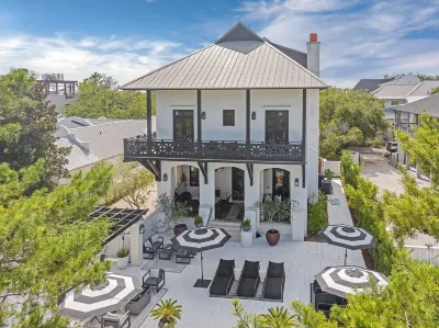 Stunning Luxury Rosemary Beach Home-Private Heated Pool-Steps To Beach-Exclusive