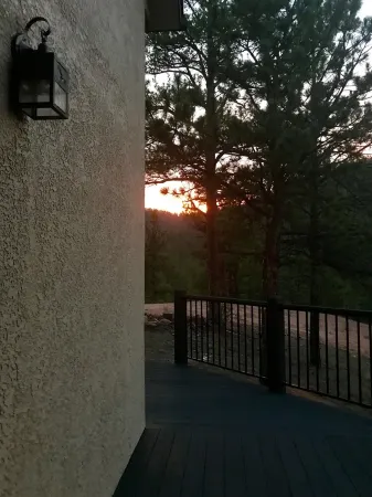 Mountain Home Paradise Fish, Hike, ATV or Relax, Great for Large families